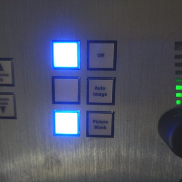 AMX FG1302-08-A 8-key control pad - Picture 2 of 8